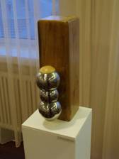 "La piel", escultura en madera de castaño, boj y acero de Manuel Gandullo. Hotel Almirante-Carrís, Marzo 2012.